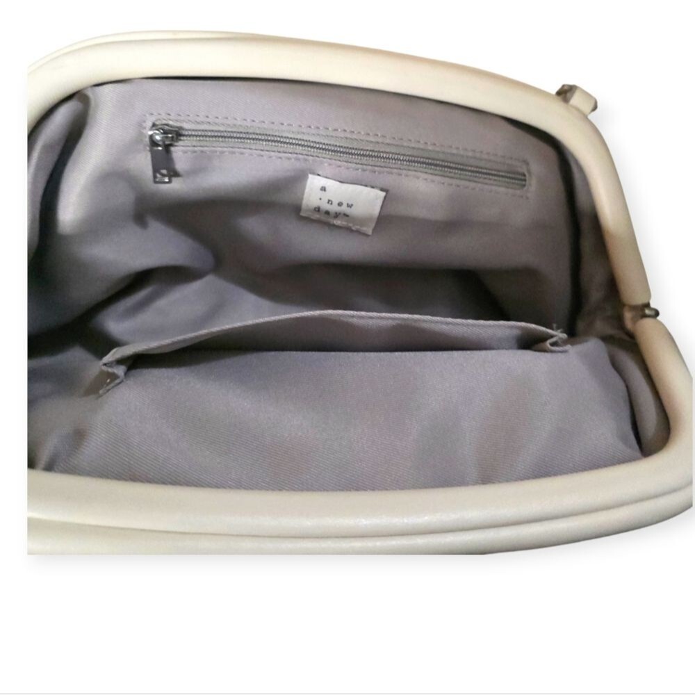 a new day Bubble Clutch With Removable Silvertone Strap - Picture 3 of 4